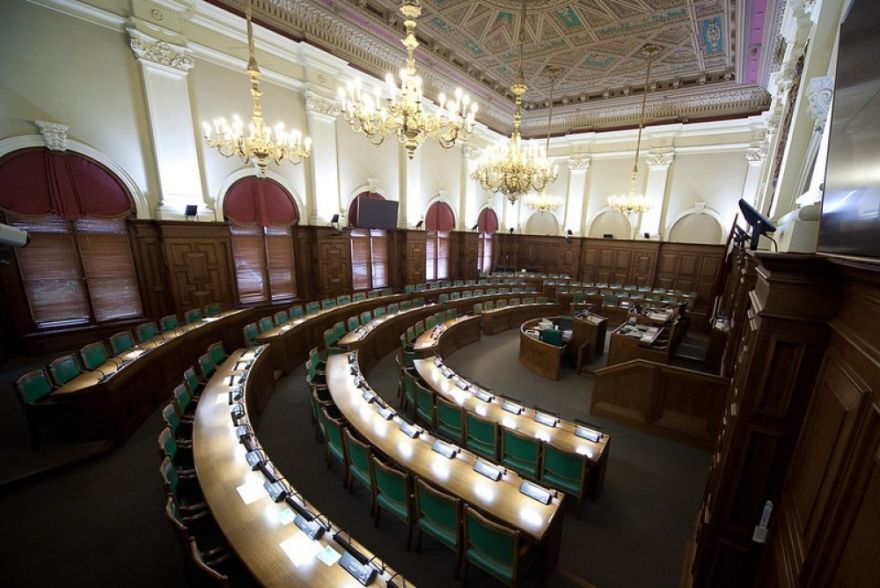 Saeimas saruniņas - deputātu izteicieni Saeimas sēdēs