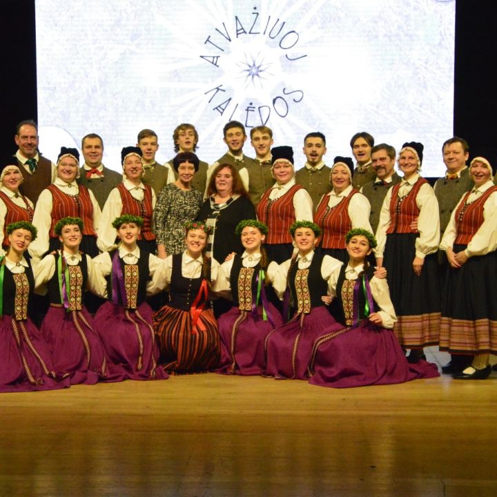 FOTO: Ogres deju kolektīvi pārstāv Latviju Starptautiskajā tautu deju festivālā Lietuvā