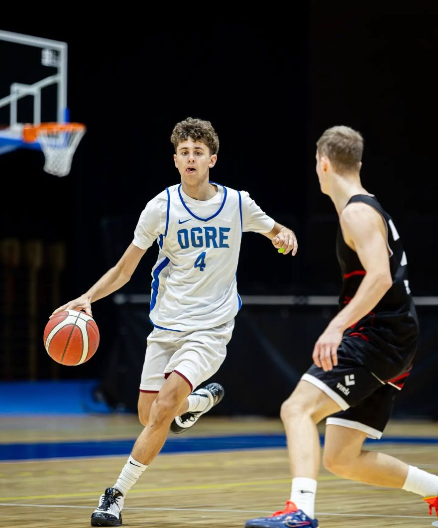 BK "Ogre" pārbaudes spēlē pārspēj "RSU/VEF Rīga" 