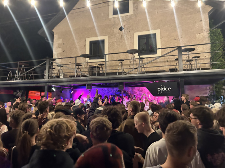 FOTO: Pašmāju hiphop mākslinieki ieskandina Līgatni