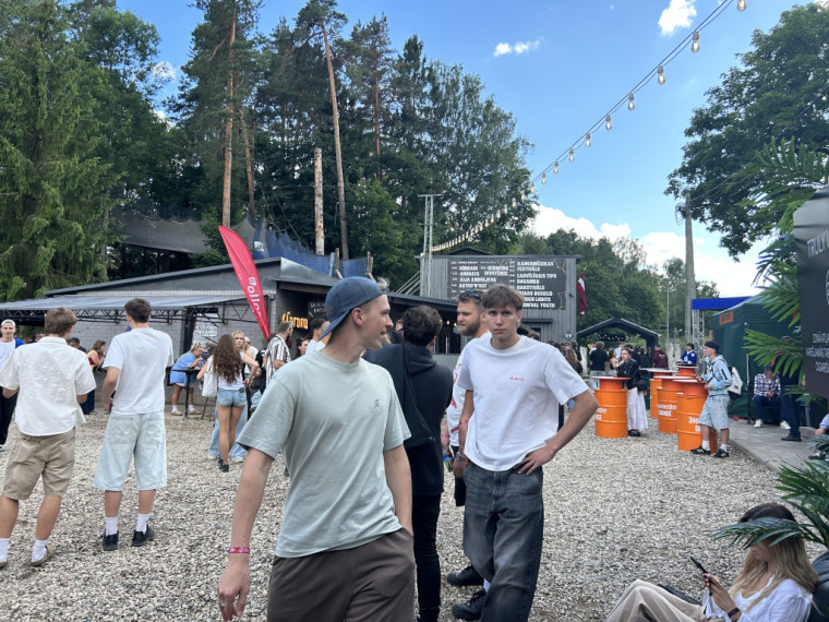FOTO: Pašmāju hiphop mākslinieki ieskandina Līgatni