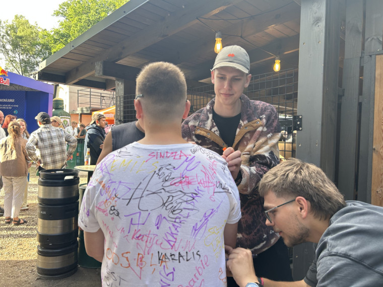 FOTO: Pašmāju hiphop mākslinieki ieskandina Līgatni