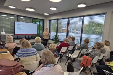 Attēls rakstam: Latvijas senioru skolas – no personīgas iniciatīvas līdz valsts projektam