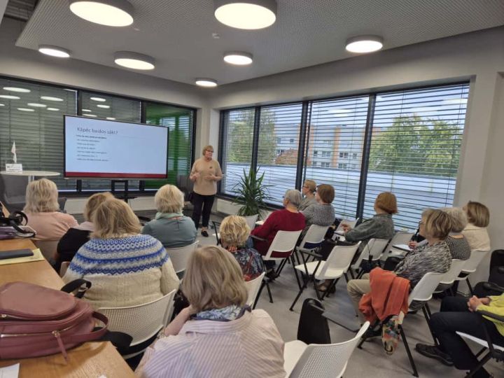Latvijas senioru skolas – no personīgas iniciatīvas līdz valsts projektam
