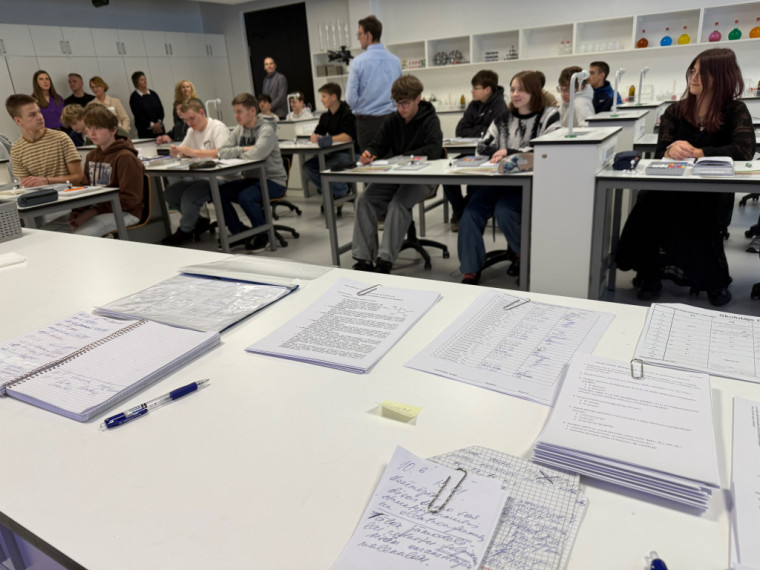 Foto: “Skolu jautājums ir jutīgs”: izglītības ministre un pašvaldība diskutē Ogres novadā