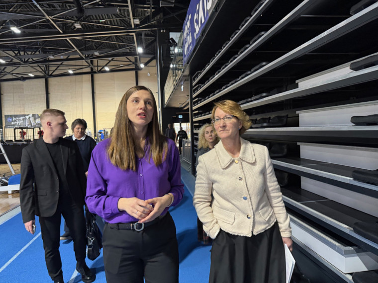 Foto: “Skolu jautājums ir jutīgs”: izglītības ministre un pašvaldība diskutē Ogres novadā