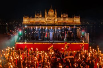 Attēls rakstam: Andris Upenieks: Orbāna cauri krišana un ungāru pavasaris