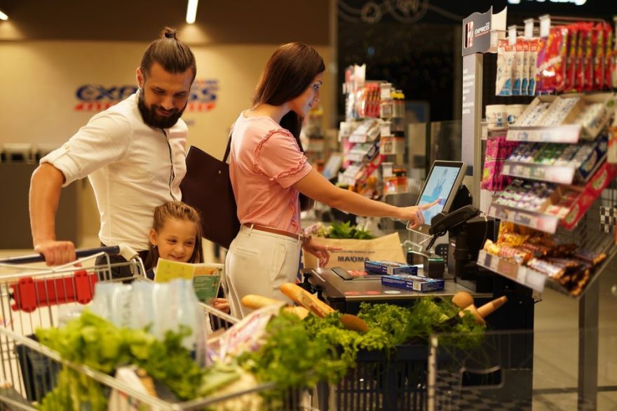 Ģimenes kase – privilēģija vai dekorācija? Ogrēnieši publiski “izplūcas” par vecākiem sāpīgu jautājumu