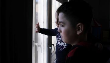 Attēls rakstam: Teikt vai klusēt? Ko darīt, ja neesam viņa īstie vecāki?