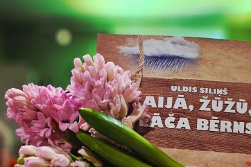 Attēls rakstam: Daugmales Daugavas krāču teātra izrāde "Aijā, žūžū, lāča bērns"
