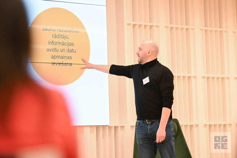 FOTO: “Kaimiņu sarunās” tiekas izglītības nozares speciālisti no astoņiem novadiem