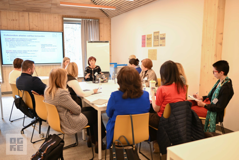 FOTO: “Kaimiņu sarunās” tiekas izglītības nozares speciālisti no astoņiem novadiem