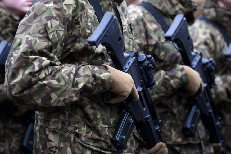 Attēls rakstam: Cilvēki satraukti, ka nav tikuši pie informācijas "112.lv", saņemot ziņu par apdraudējumu Latvijas gaisa telpā