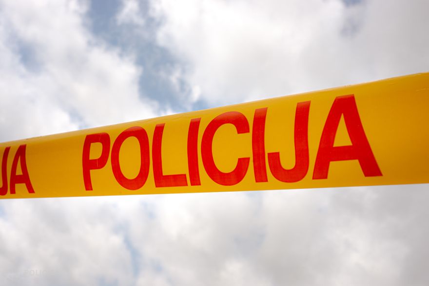 Rembates pagastā ceļmalā guļ viesis no Smiltenes 