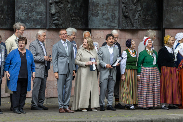 FOTO: Svētku nedēļas pirmās puses pasākumi foto kluba "Ogre" fotogrāfijās