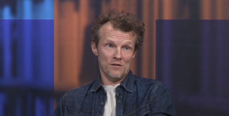 "Karuselis, cirks un teātris!" Mūziķis Jānis Aišpurs neslēpj kaunu par politisko eliti