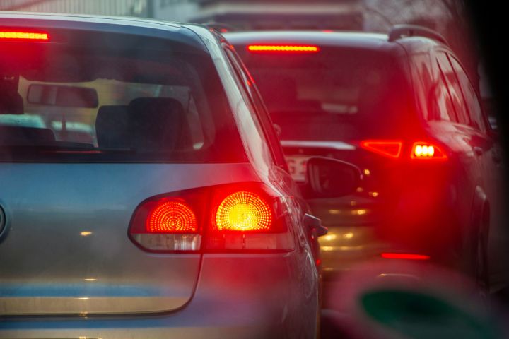 Aptauja: Vai bargāki sodi par rupjiem pārkāpumiem satiksmē uzlabos drošību uz ceļa?