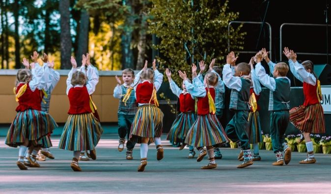 Bērnu deju kolektīva "Zvaniņš" jubilejas koncerts