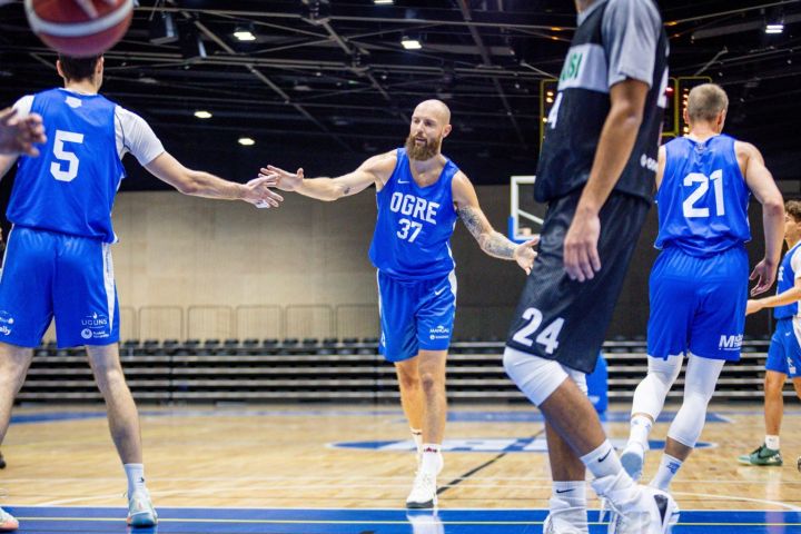 Basketbola klubs “Ogre” savu skatītāju priekšā apspēlē Gruzijas čempionus