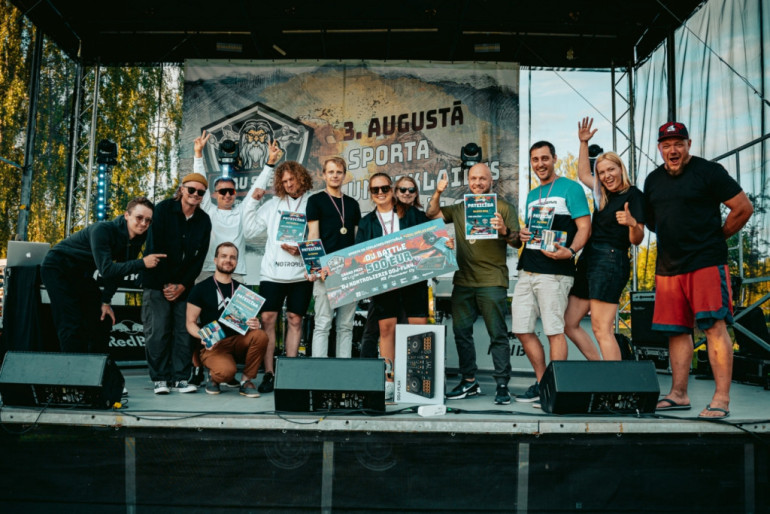 FOTO: Vērienīgi aizvadīts sestais sporta un izklaides festivāls “VĪRU SPĒLES 2024” Ķegumā