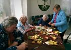 Attēls rakstam: Atbild iedzīvotāji. Kāpēc tik daudzi seniori vecumdienās paliek vieni?