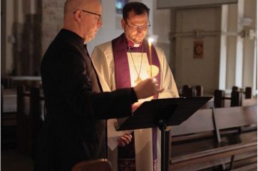 Attēls rakstam: FOTO: Krāšņi aizvadīts gaismas dievkalpojum