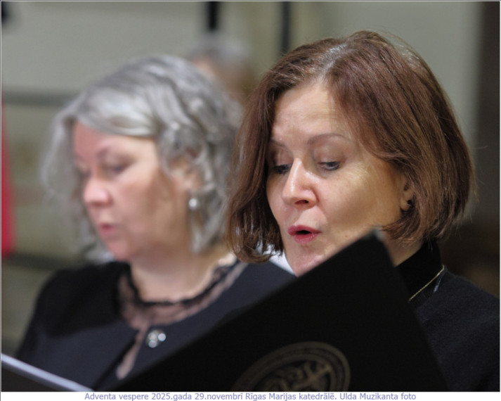 FOTO: Krāšņi aizvadīts gaismas dievkalpojum