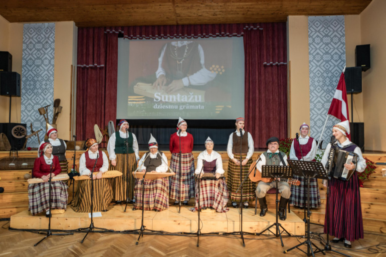 Tapusi Suntažu digitālā dziesmu grāmata