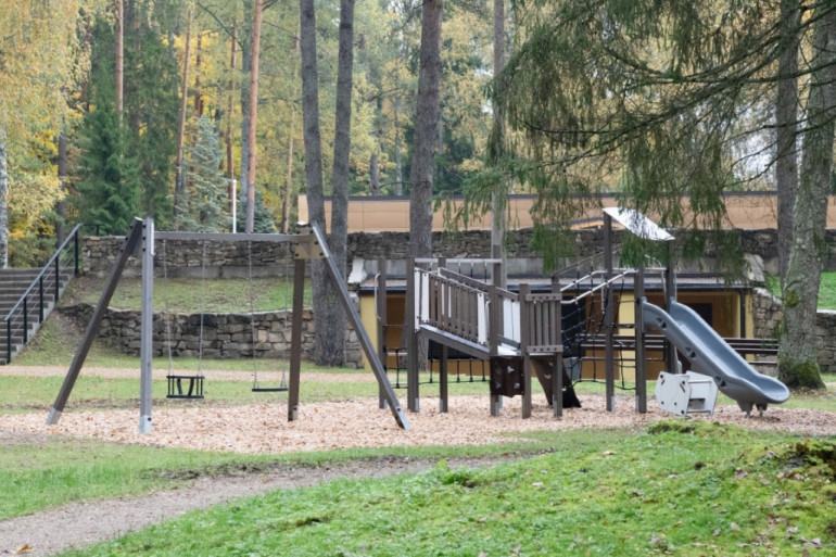 Vairākos Ogres novada pagastos ir iekārtoti jauni bērnu rotaļu laukumi