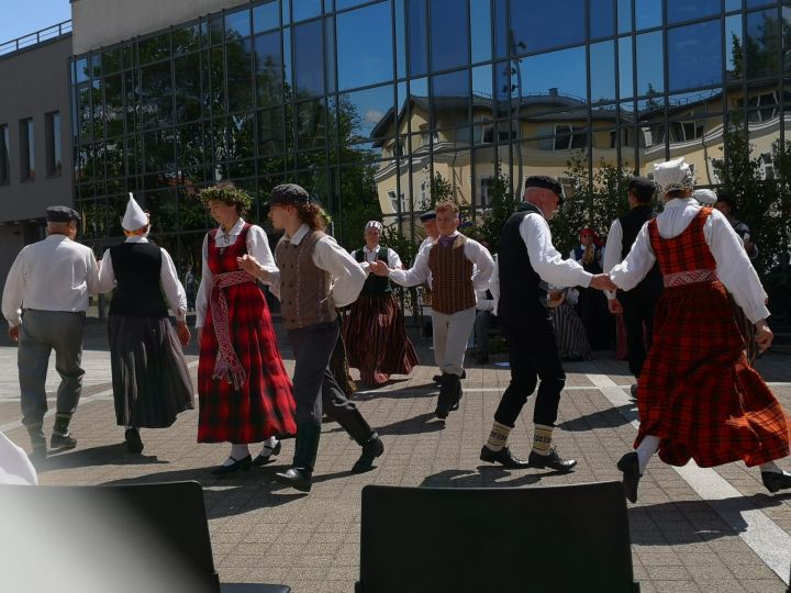 Baltijas danči piektdienas vakaros Ogrē: Gribējām būt tuvāk cilvēkiem