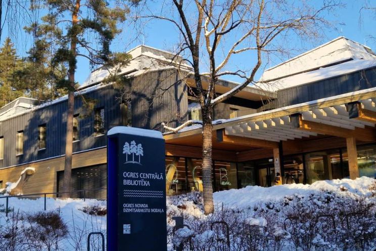 Attēls rakstam: Ogres Centrālajā bibliotēkā notiks burtnīcas “OGRE. Vēsturisko žogu mazās arhitektūras formas” atklāšanas pasākums