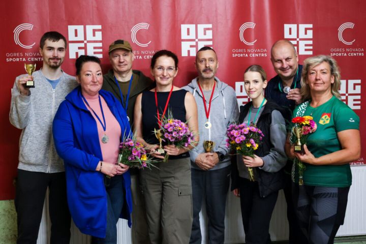 Šaušanas čempionāta 1. posmā uzvar Ertmane un Leonovičs