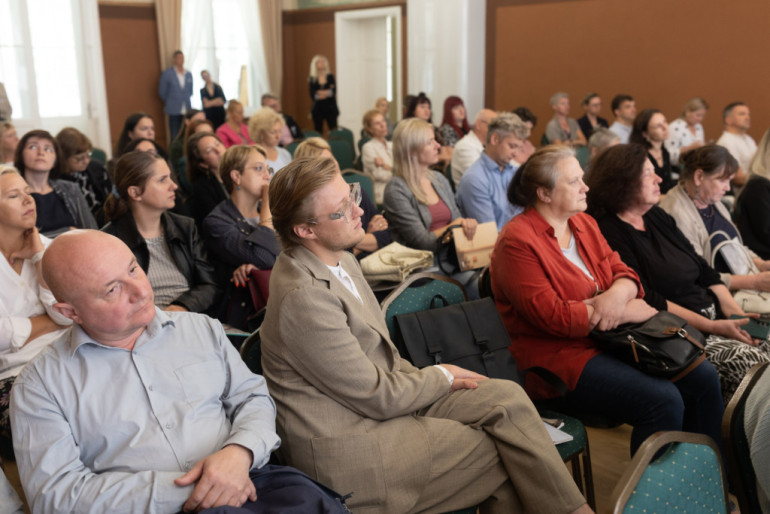 FOTO: Sanatorijā &quot;Ogre&quot; norisinājās konference “Ilgtspējība arhitektūrā, būvniecībā, dizainā 2025”