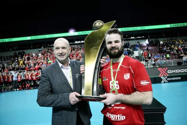 Lielas pārmaiņas Lielvārdes florbola komandā