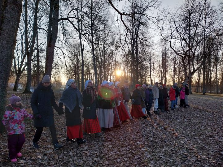 Lielās dienas sagaidīšana ar folkloras kopu "Josta"