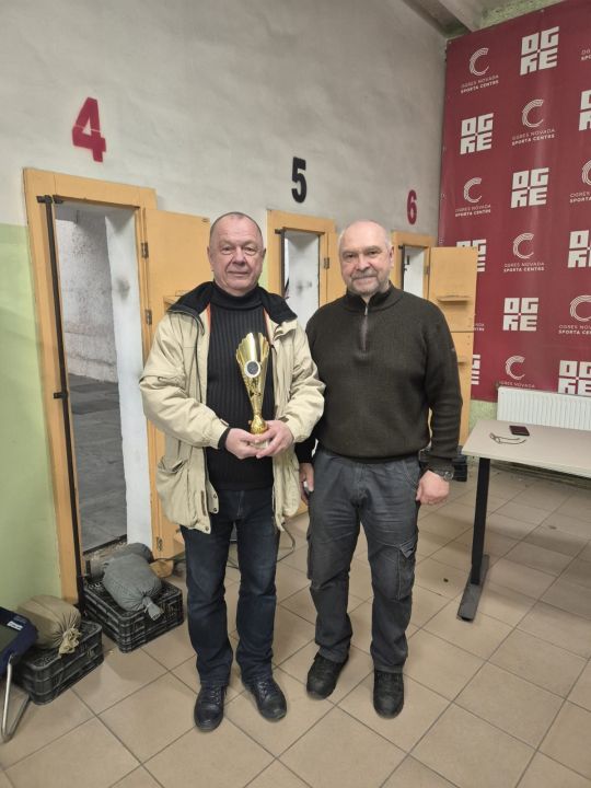 Pieredzējušais šāvējs Igors Gribusts turpinās startēt