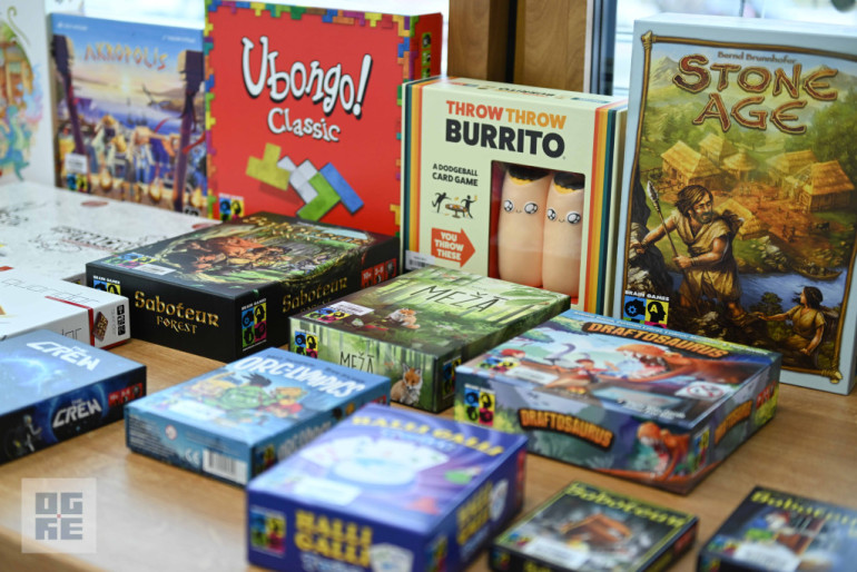 FOTO: Ikšķilē atklāta Spēļu bibliotēka
