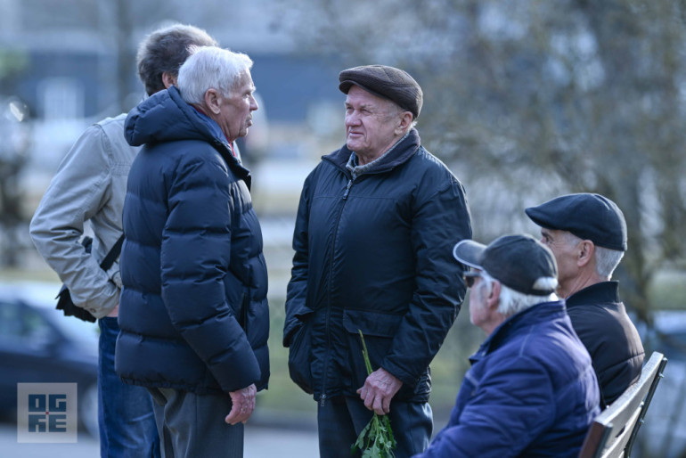 FOTO: Piemiņas diena Ogres novadā: godinot komunistiskā genocīda upurus