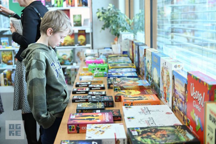 FOTO: Ikšķilē atklāta Spēļu bibliotēka