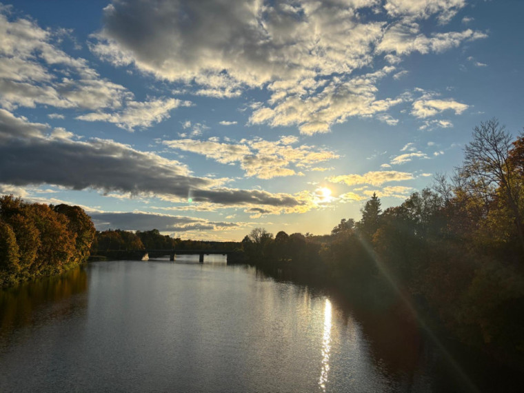FOTO: Zelta rudens ieskauj Ogri