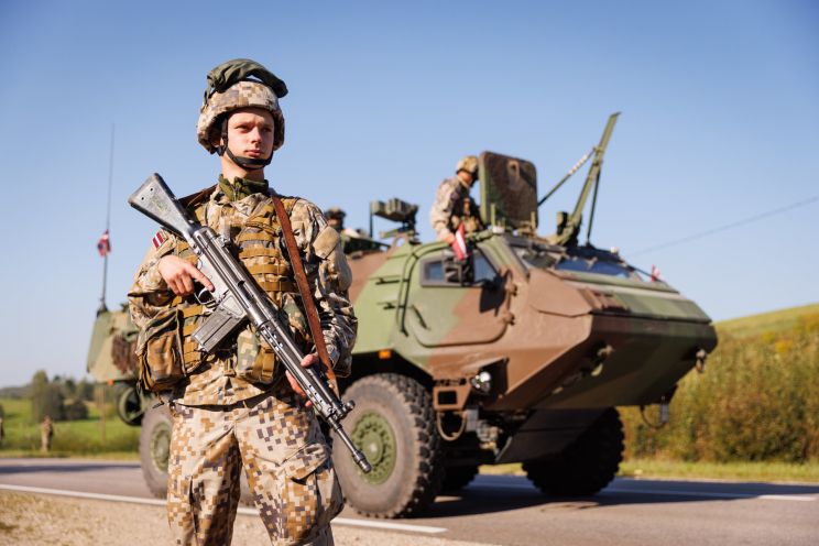 Attēls rakstam: NATO karavīri un tehnika Ogres novadā – ko iedzīvotājiem vajadzētu zināt par mācībām?