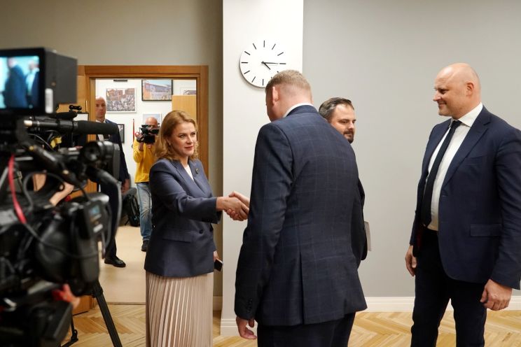 Attēls rakstam: Andris Upenieks. Dzīvosim draudzīgi: intereses, strīdus pie malas?