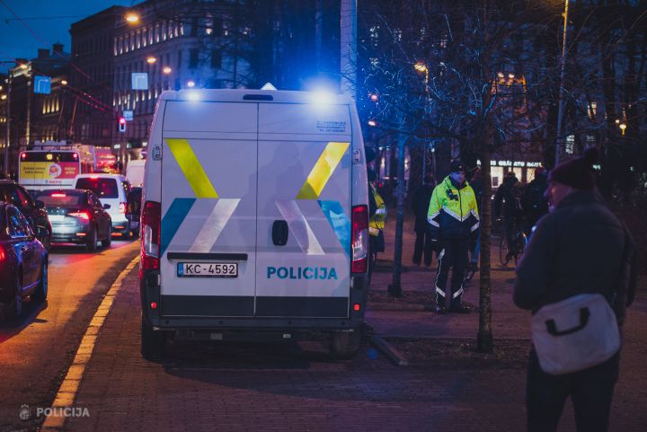  Ceturtdien ceļu satiksmes negadījumos cietuši seši cilvēki