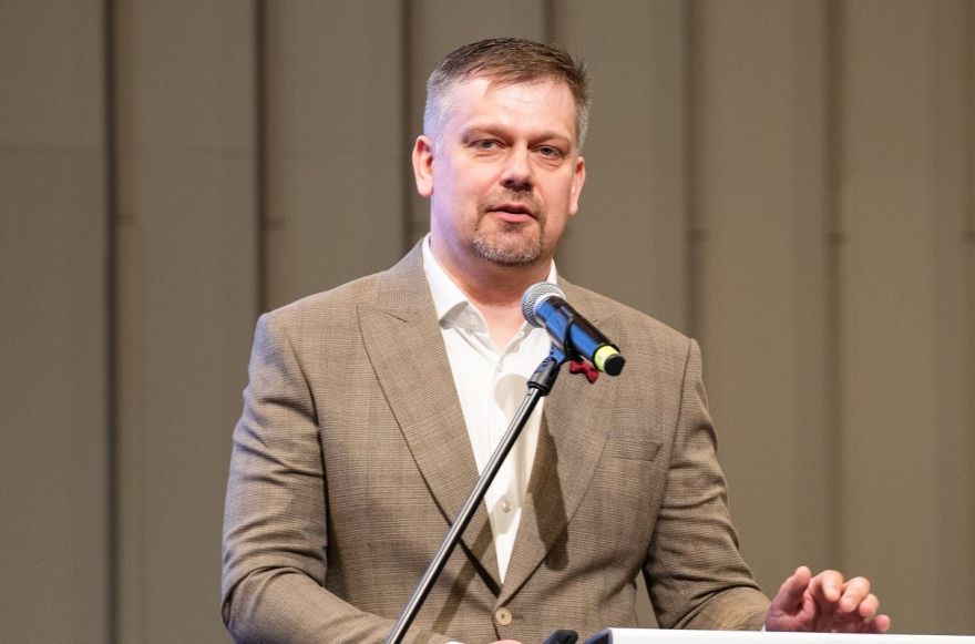 Nav skaidrības, vai līdz vasarai paspēs lemt par tālmācību, komisijā skata vairāk nekā 40 priekšlikumus