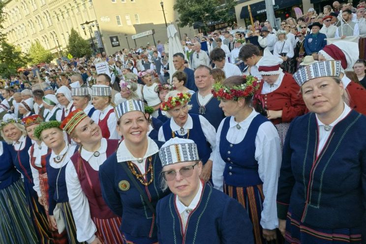 Attēls rakstam: FOTO: Ogres apvienotā kora UPE pirmie iespaidi XV Vispārējie dziesmu un deju svētkos ASV