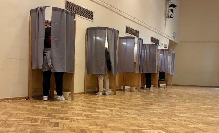 FOTO: Sākas iepriekšējā balsošana Pašvaldību vēlēšanās