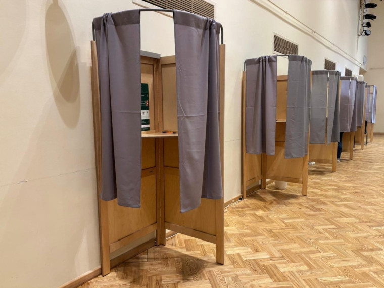 FOTO: Sākas iepriekšējā balsošana Pašvaldību vēlēšanās
