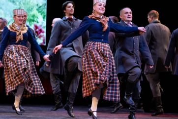 Attēls rakstam: Deju kolektīva "Upe" jubilejas koncerts "Upes kroņi"