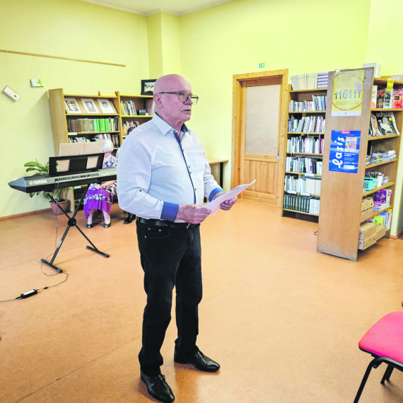 Ķeipenes vīru ansamblis «Malduguns» ar dzeju un dziesmu Ērgļos