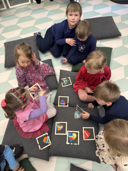 FOTO: Aizvadīta aprīļa "Pūčulēnu skola"